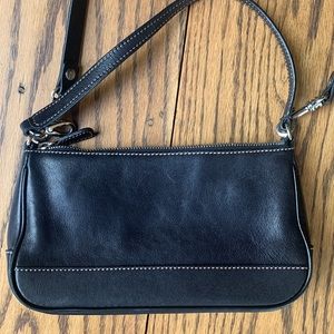 Coach handbag. Black leather.